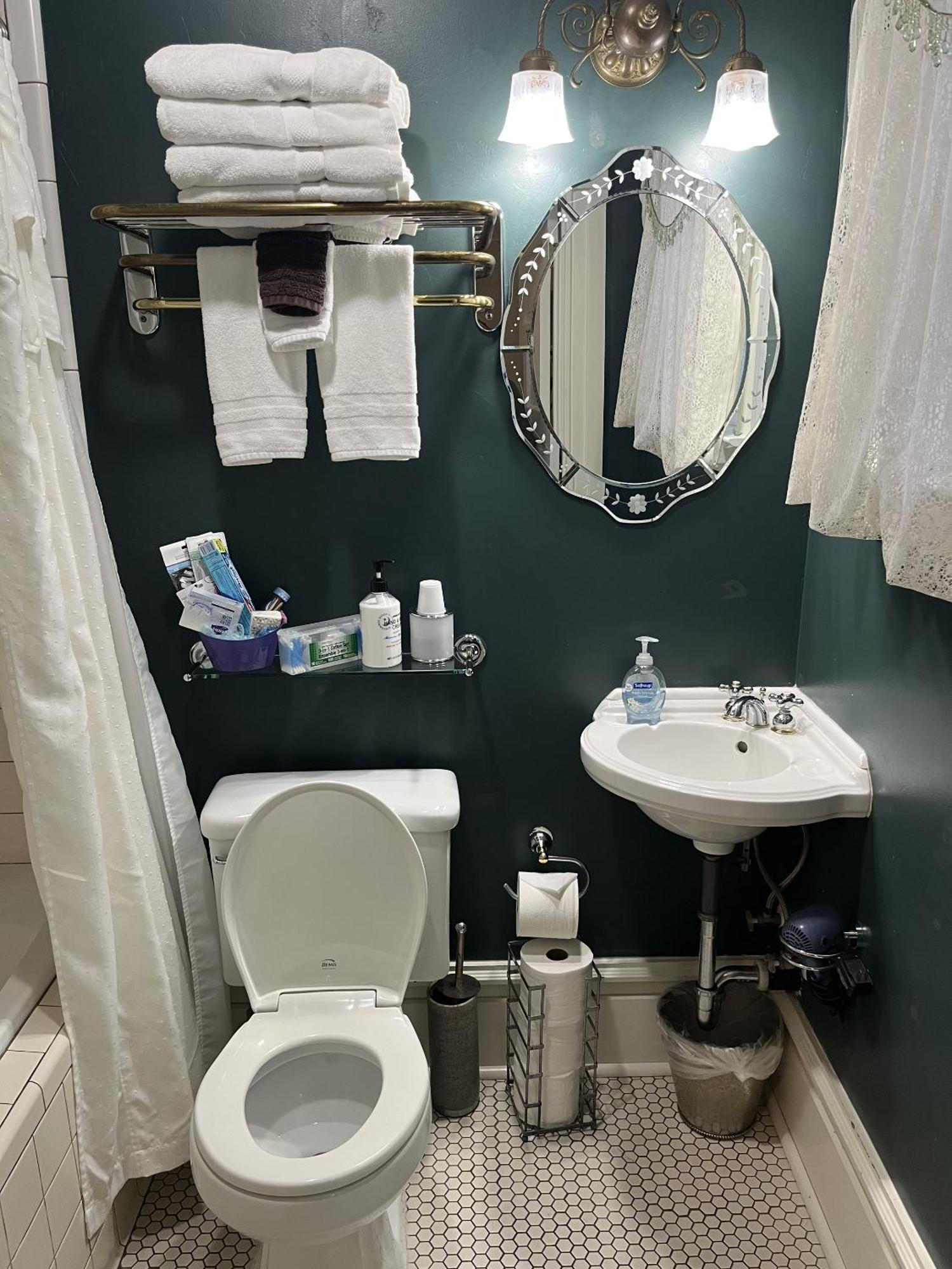 Abbey House Inn (Adults Only) Winters Ngoại thất bức ảnh