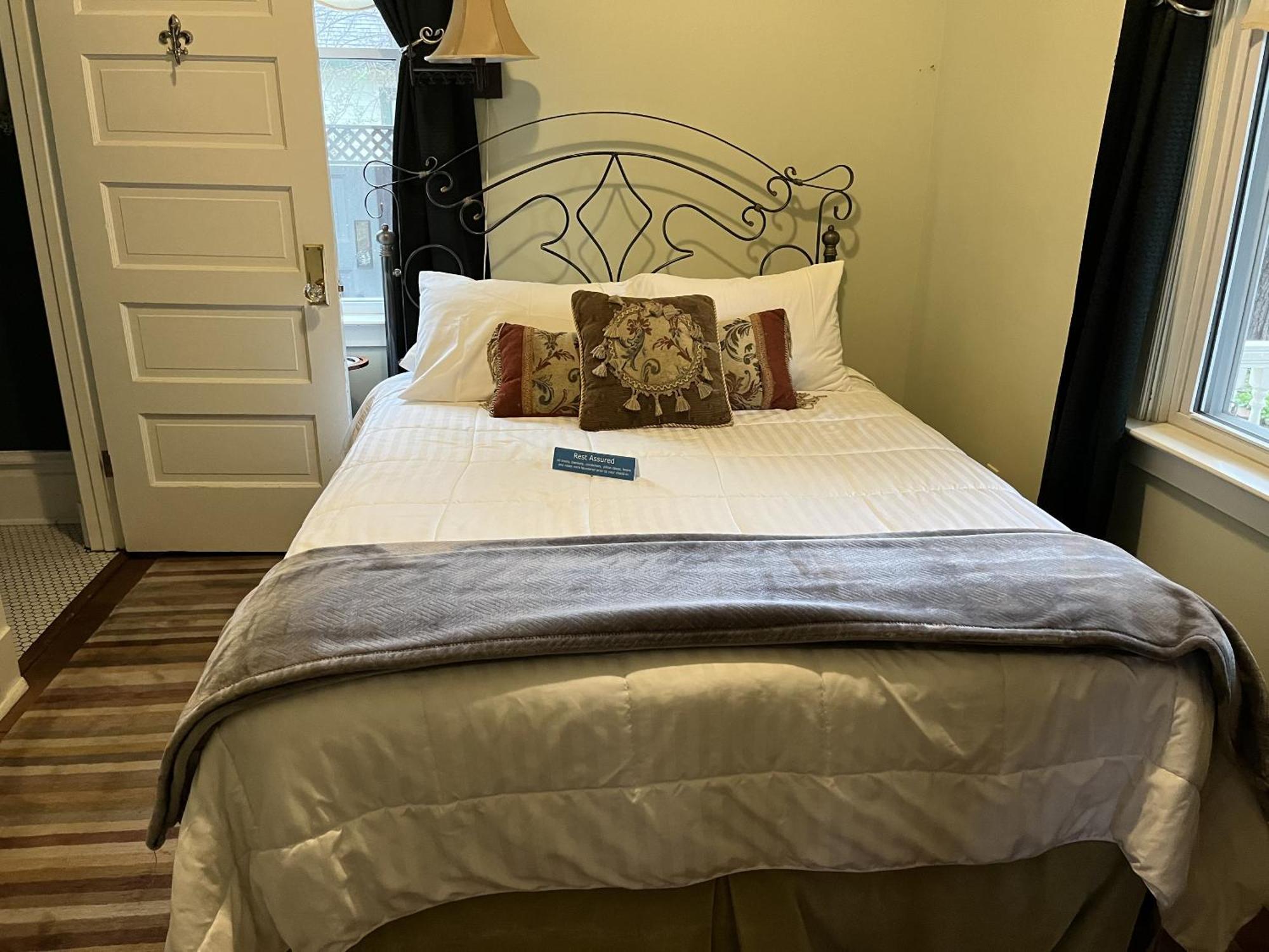 Abbey House Inn (Adults Only) Winters Ngoại thất bức ảnh